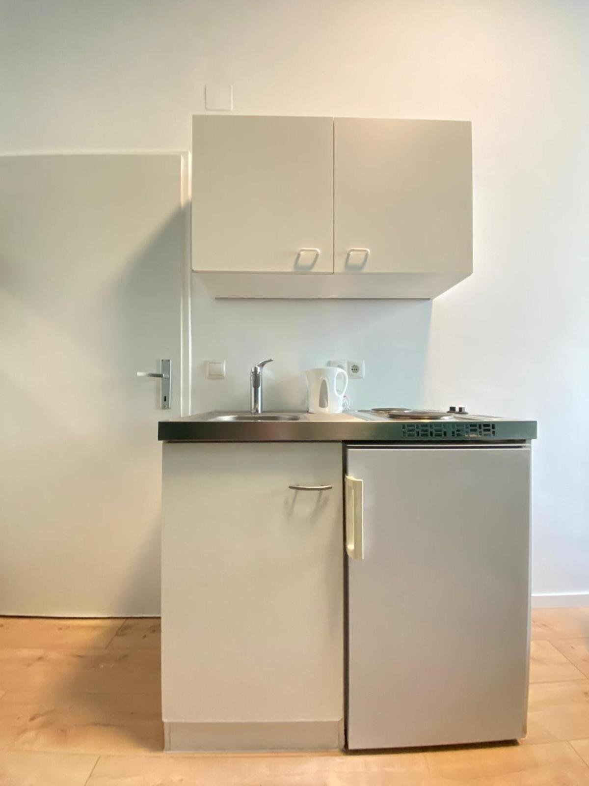 8 Fully Equipped Studio Shared Apt W Terrace Margareten Viena Exterior foto