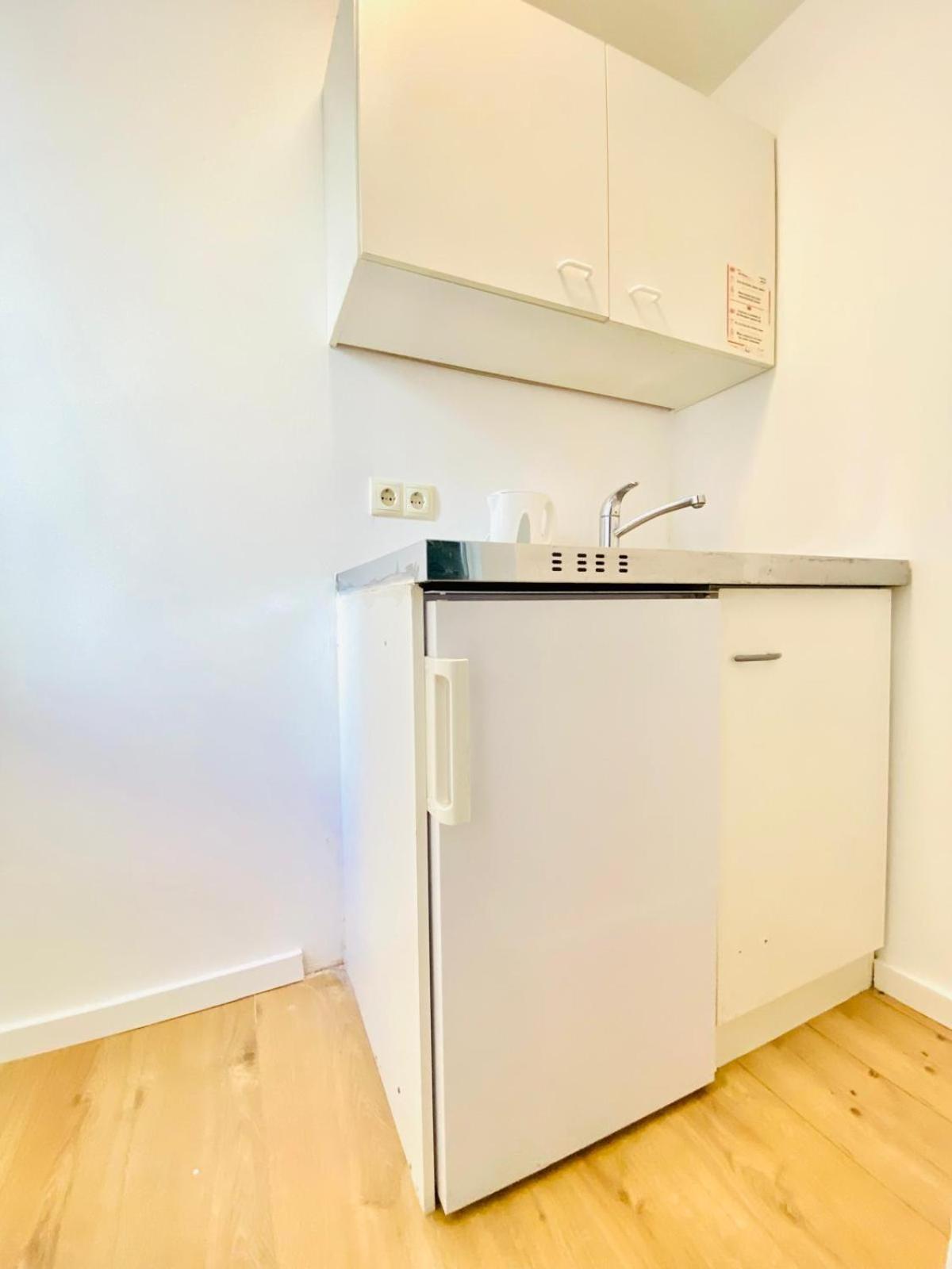 8 Fully Equipped Studio Shared Apt W Terrace Margareten Viena Exterior foto