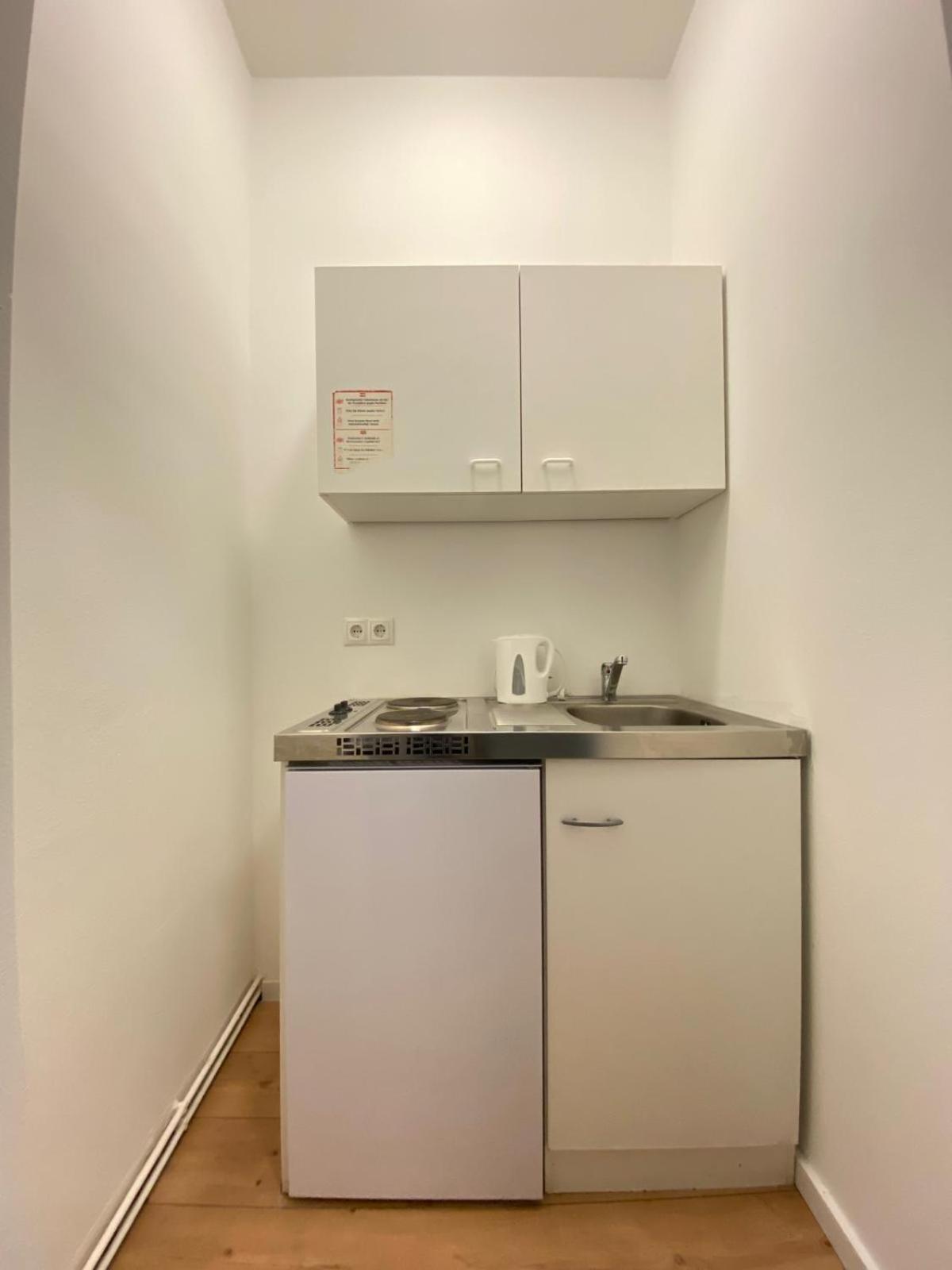8 Fully Equipped Studio Shared Apt W Terrace Margareten Viena Exterior foto