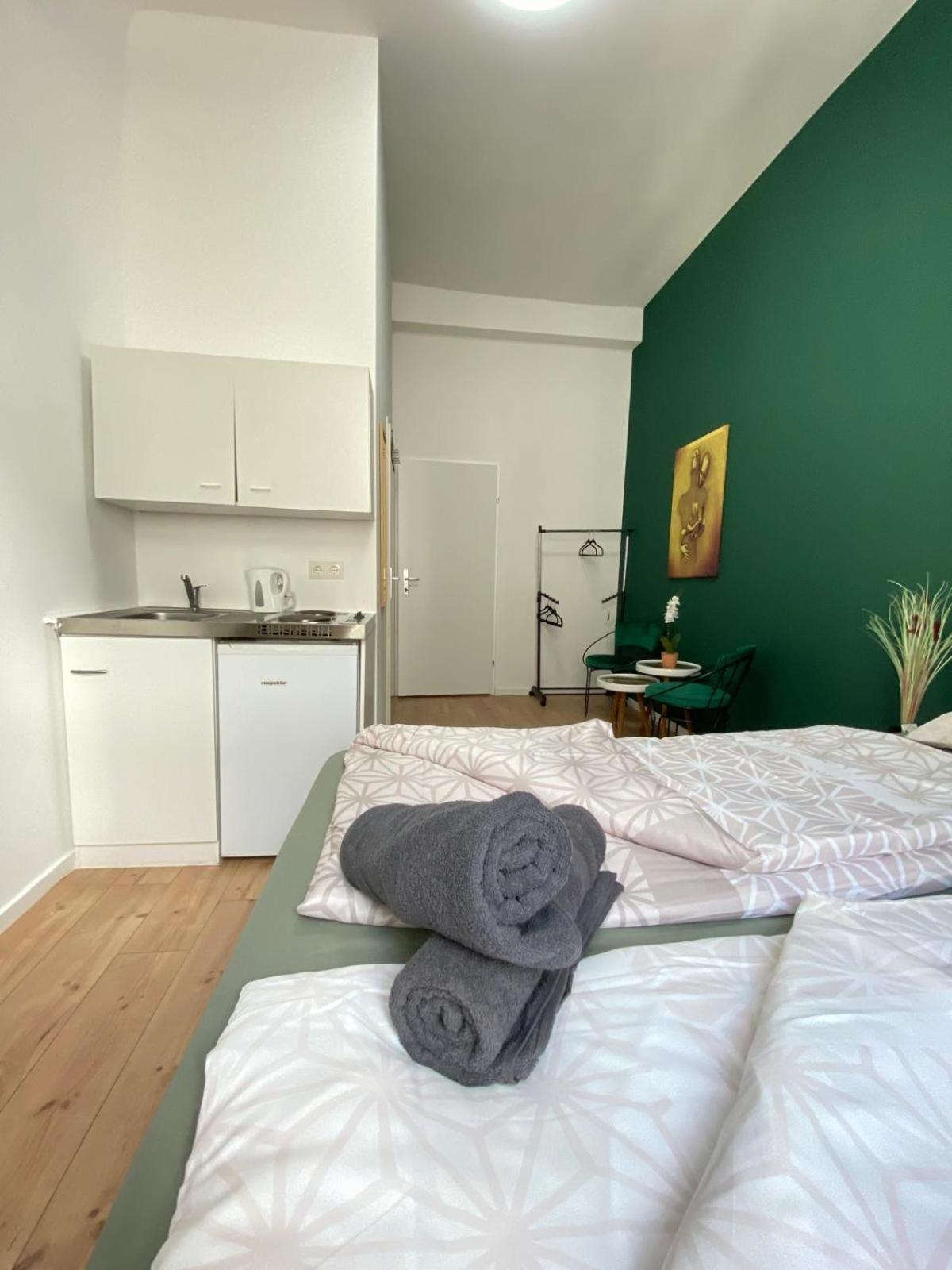 8 Fully Equipped Studio Shared Apt W Terrace Margareten Viena Exterior foto