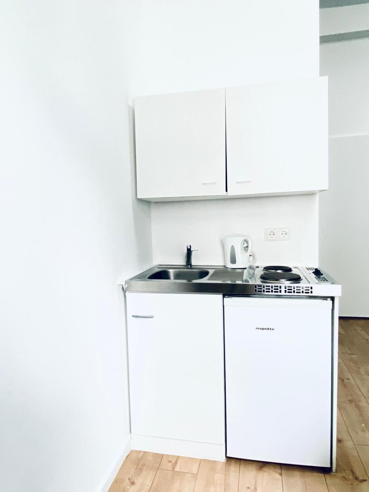 8 Fully Equipped Studio Shared Apt W Terrace Margareten Viena Exterior foto