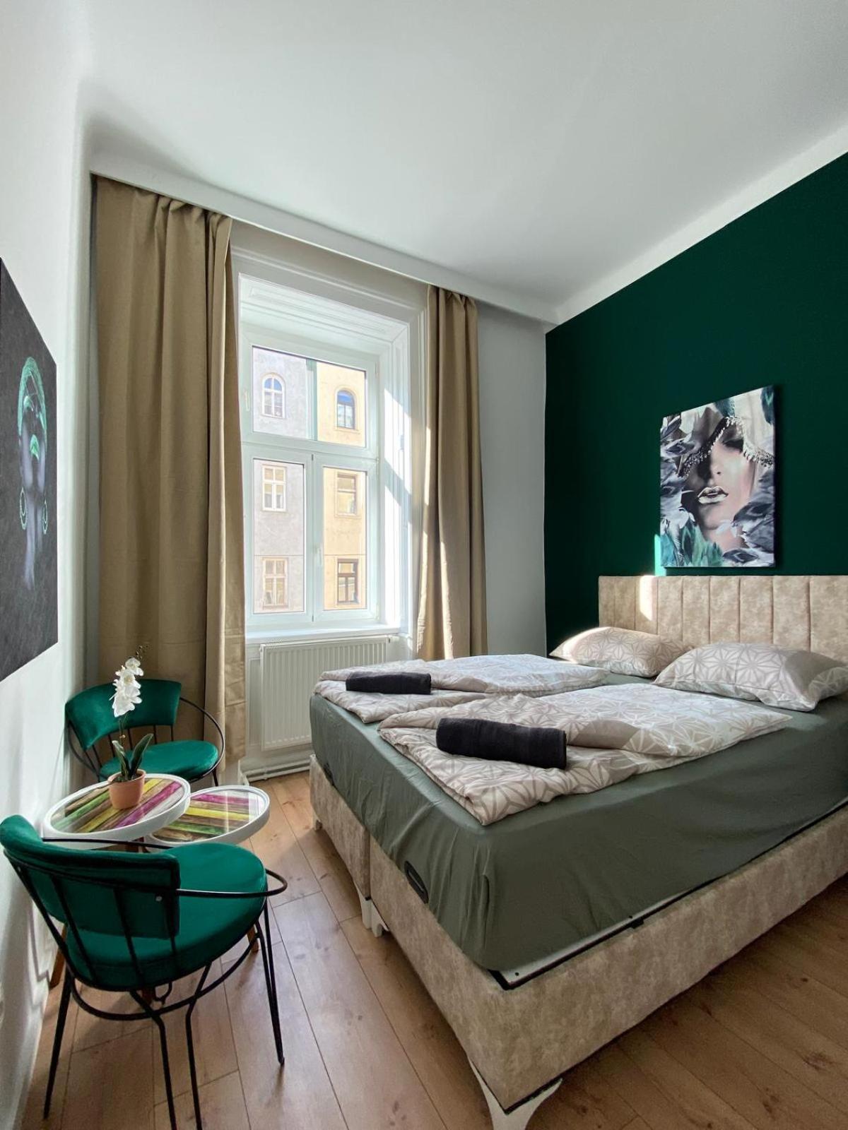 8 Fully Equipped Studio Shared Apt W Terrace Margareten Viena Exterior foto